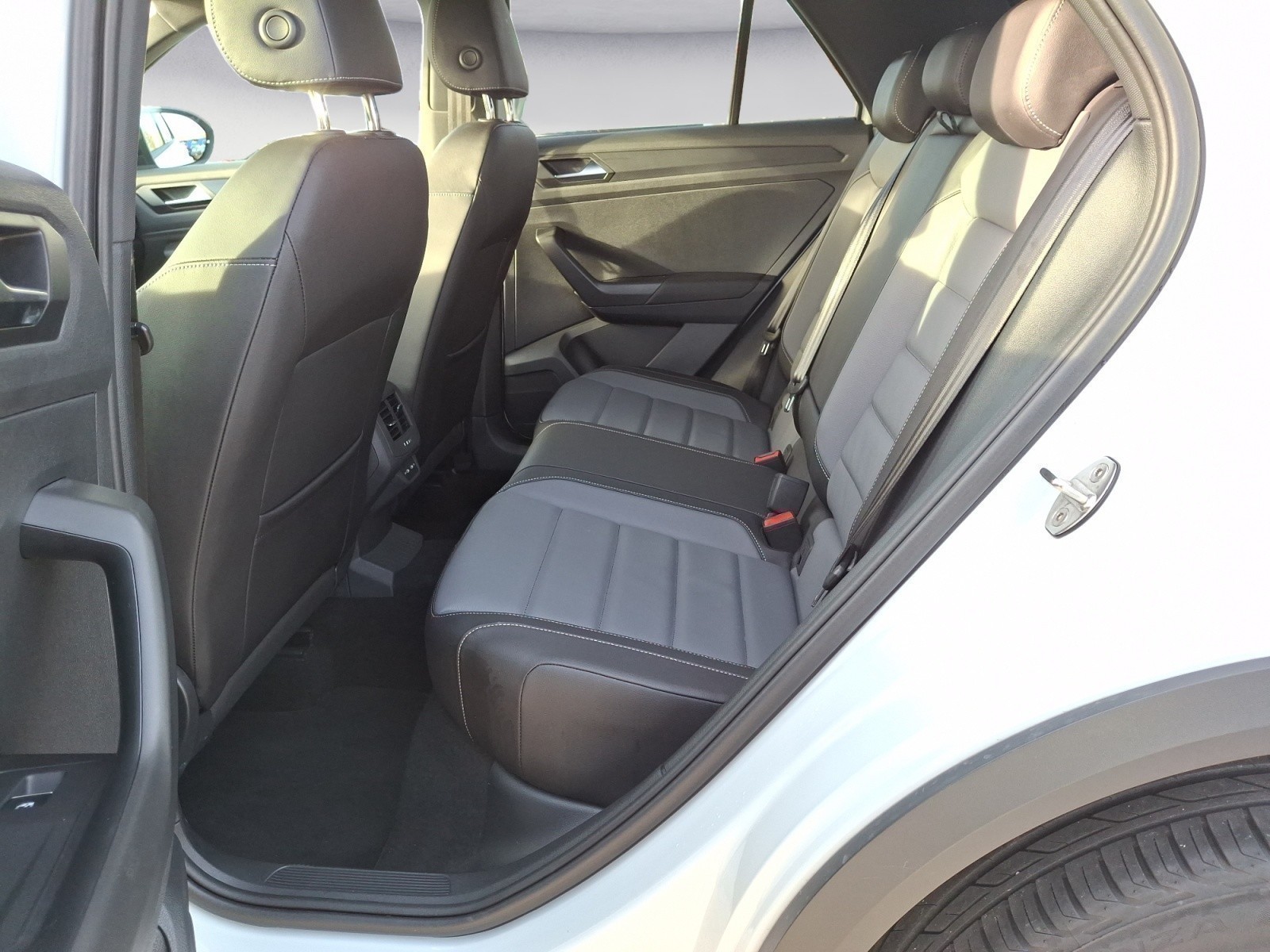 Volkswagen - T-Roc 1.5 TSI OPF DSG Style