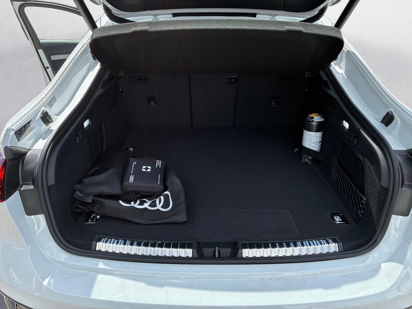 Audi - A5 Limousine e-hybrid quattro S tronic