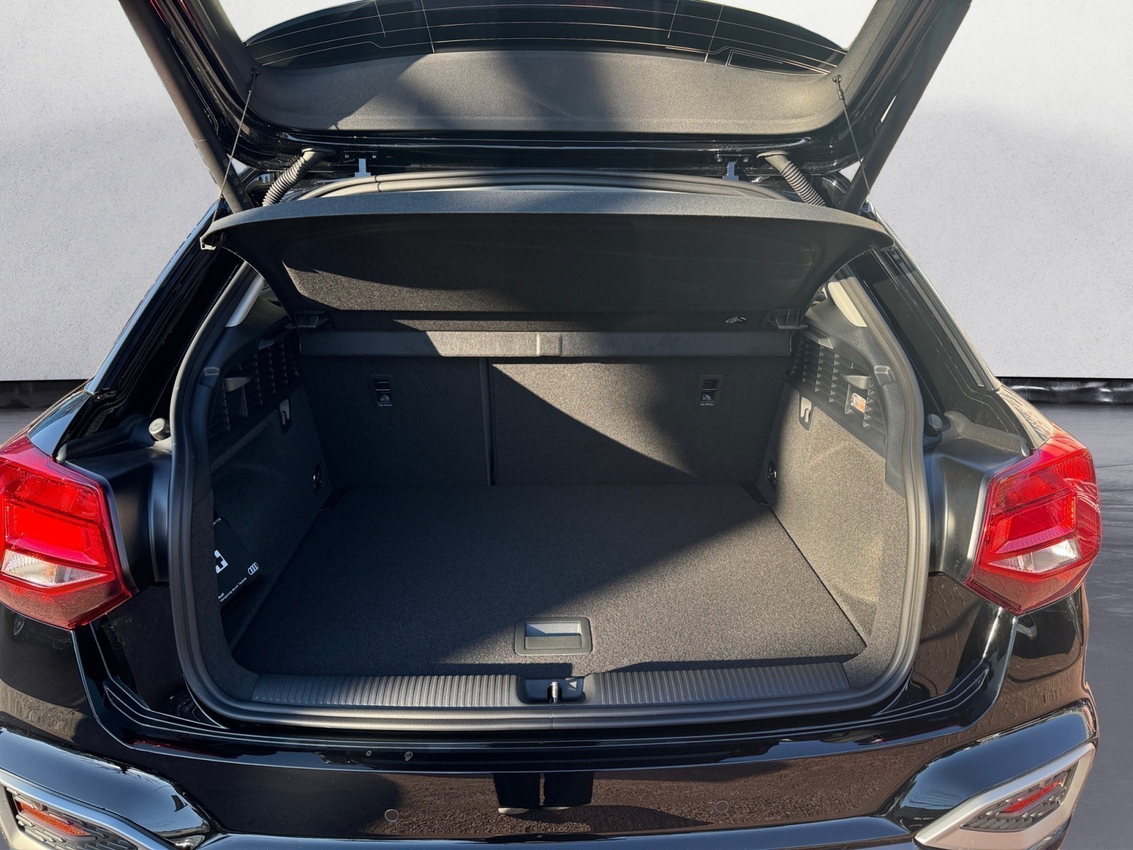 Audi - Q2 advanced 35 TFSI 110(150) kW(PS) S tronic