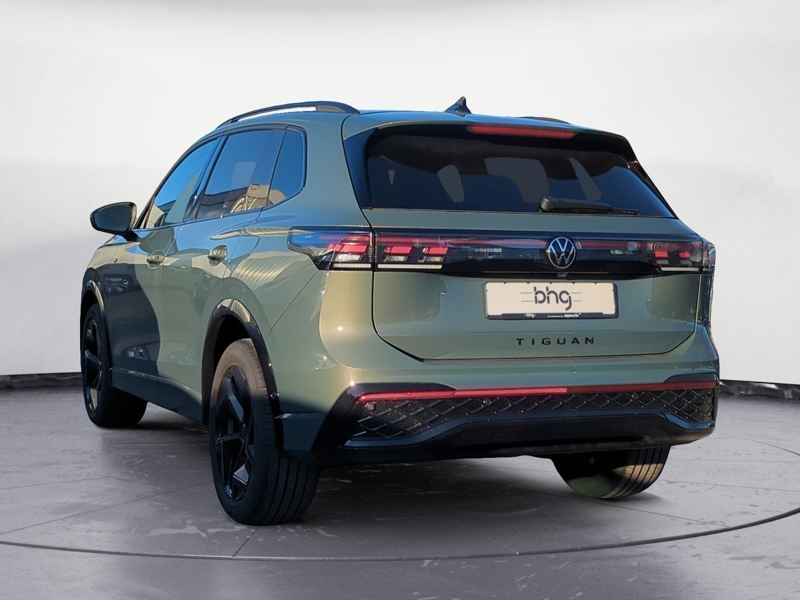 Volkswagen - Tiguan R-Line 2,0 l TDI SCR 7-Gang-Doppelkupplungsgetriebe DSG