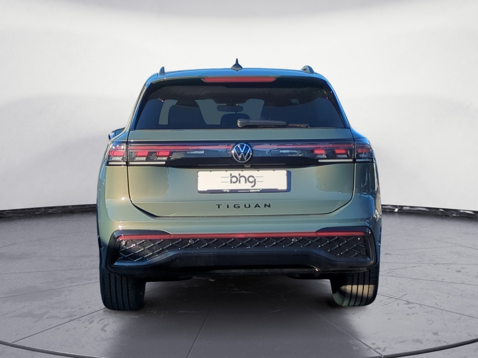 Volkswagen - Tiguan R-Line 2,0 l TDI SCR 7-Gang-Doppelkupplungsgetriebe DSG