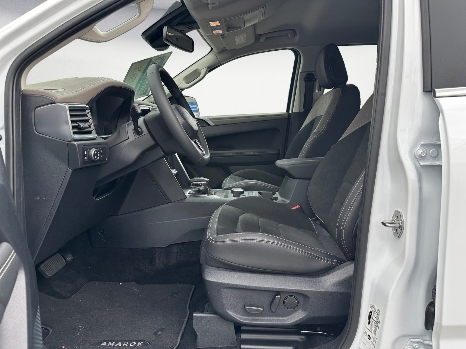 Volkswagen - Amarok Style DC 3.0 TDI 4Motion p ermanent 10-Gang Automatik 4MOTION erwei tert zusc