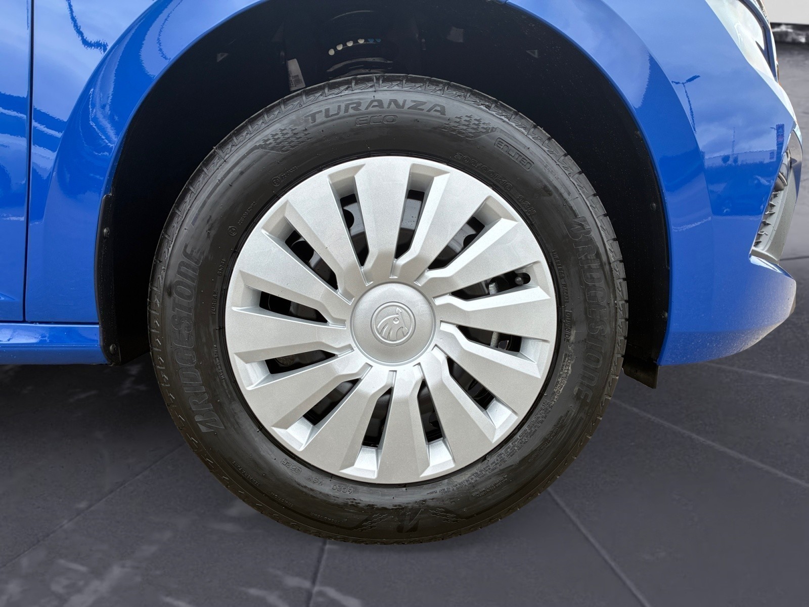 Skoda - Kamiq Essence 1,0 TSI 5-Gang-Schaltgetriebe