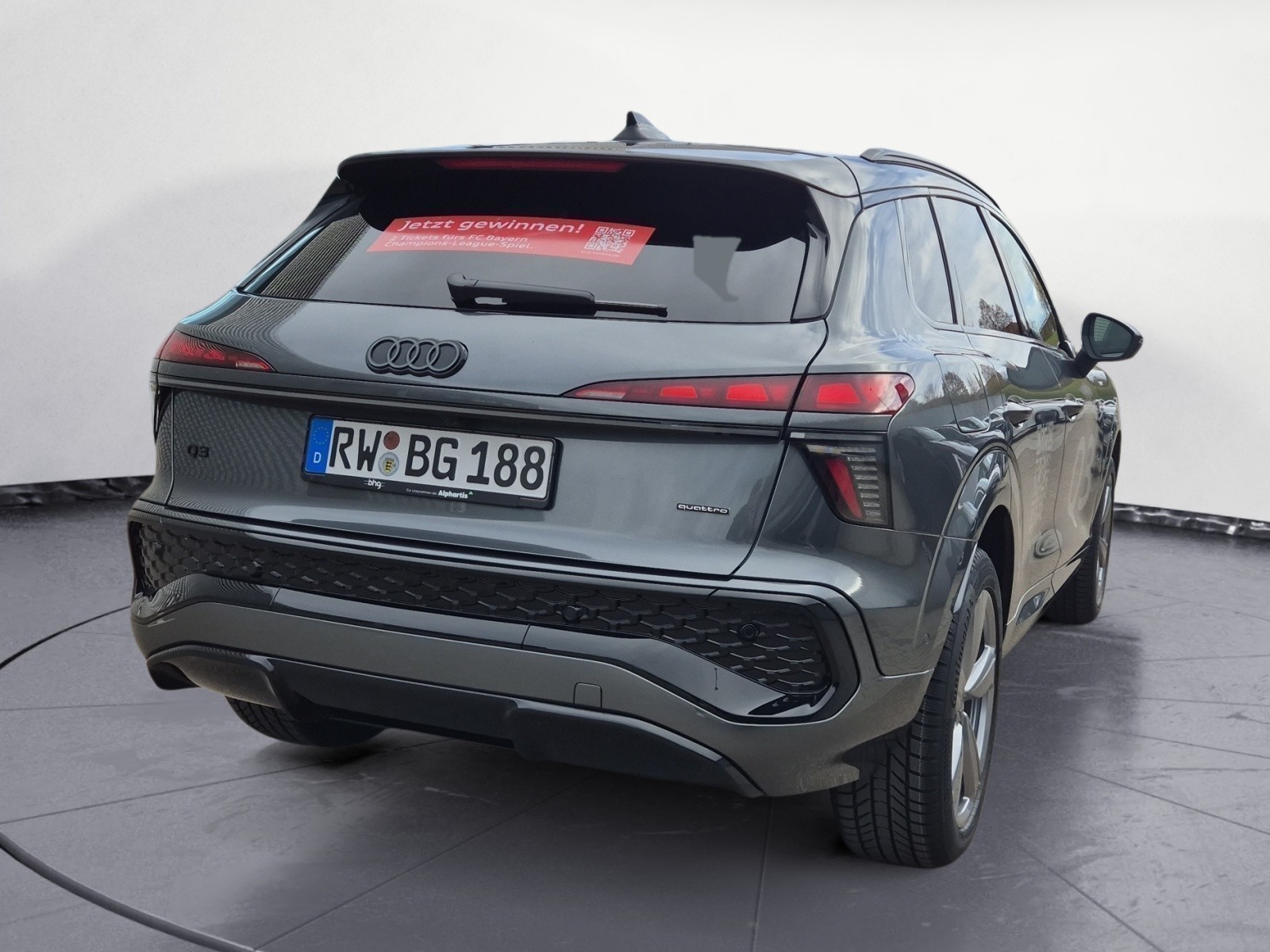 Audi - Q3 SUV TFSI quattro S tronic