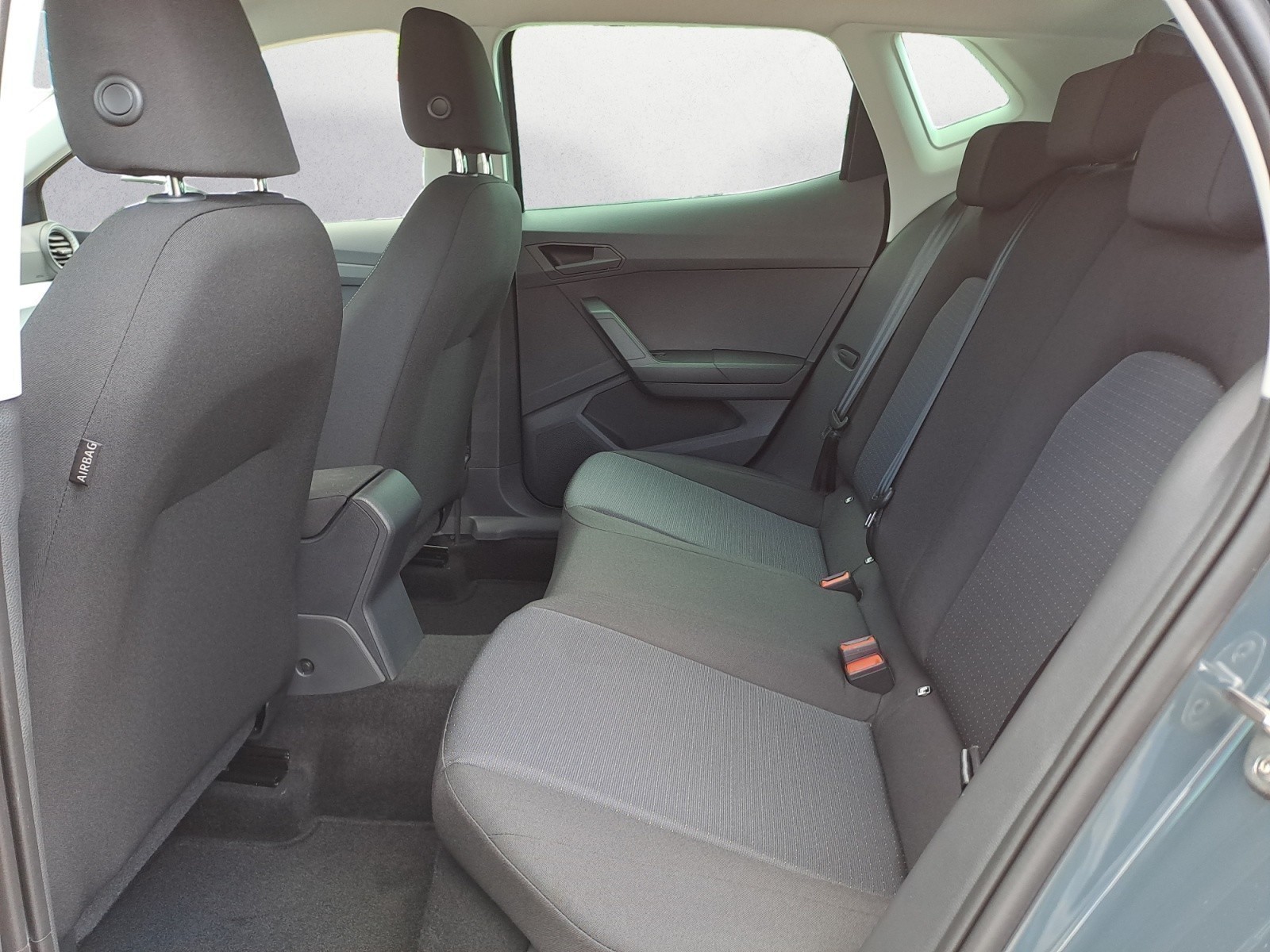 Seat - Ibiza Road Edition 1.0 TSI  7-Gang-DSG