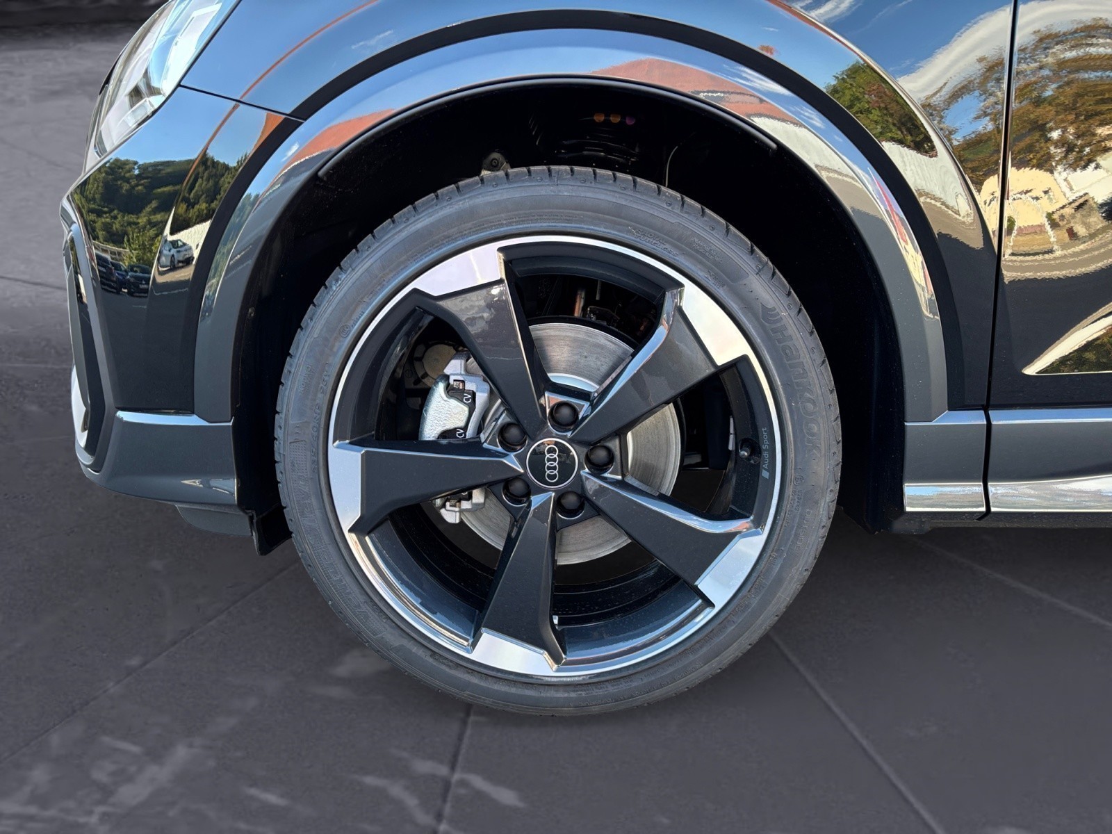 Audi - Q2 S line 30 TFSI 85(116) kW(PS) Sc haltgetriebe