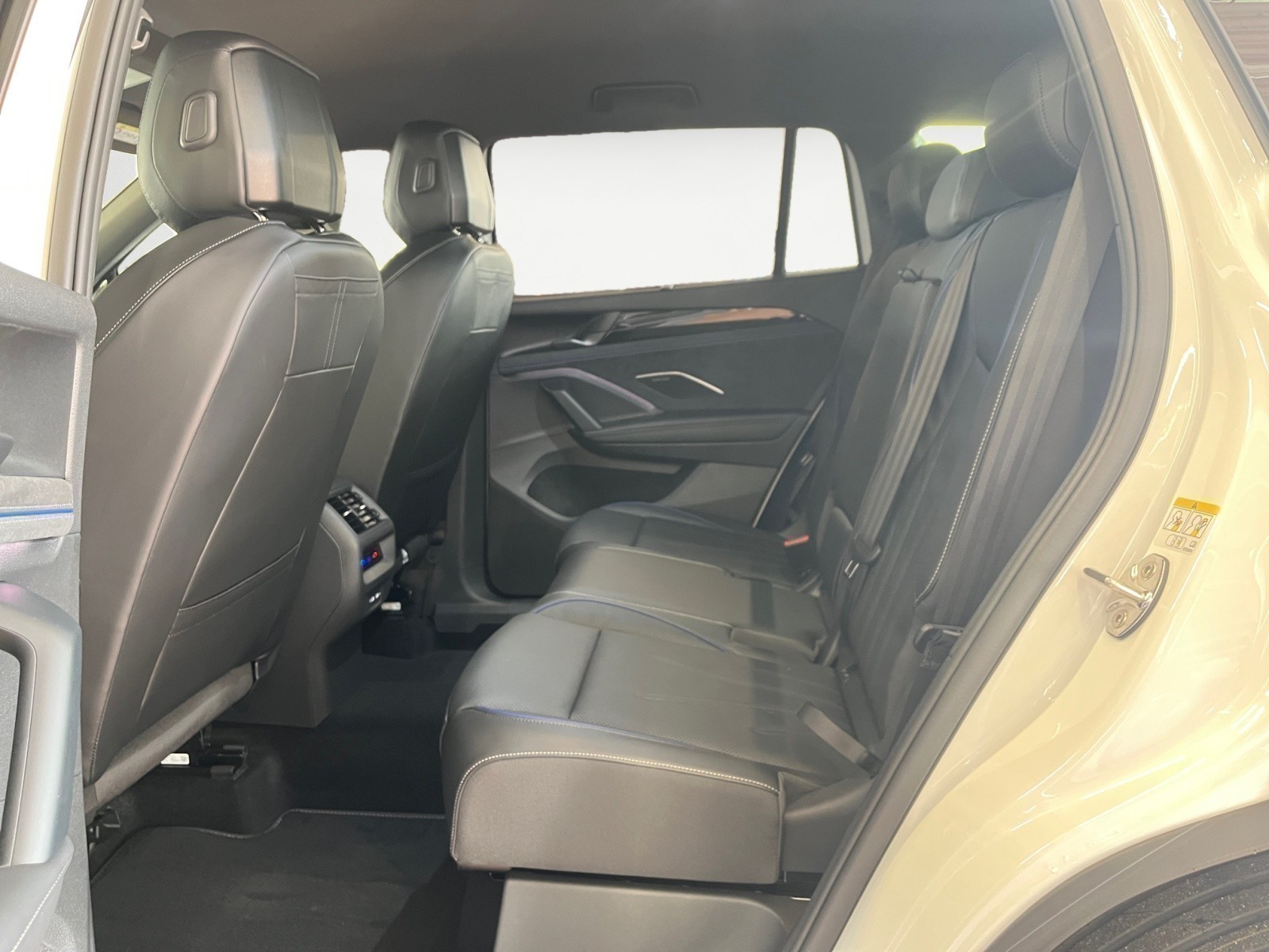 Volkswagen - Tayron R-Line 2,0 l TDI SCR 4MOTION   7-Gang-Doppelkupplungsgetrie be DSG