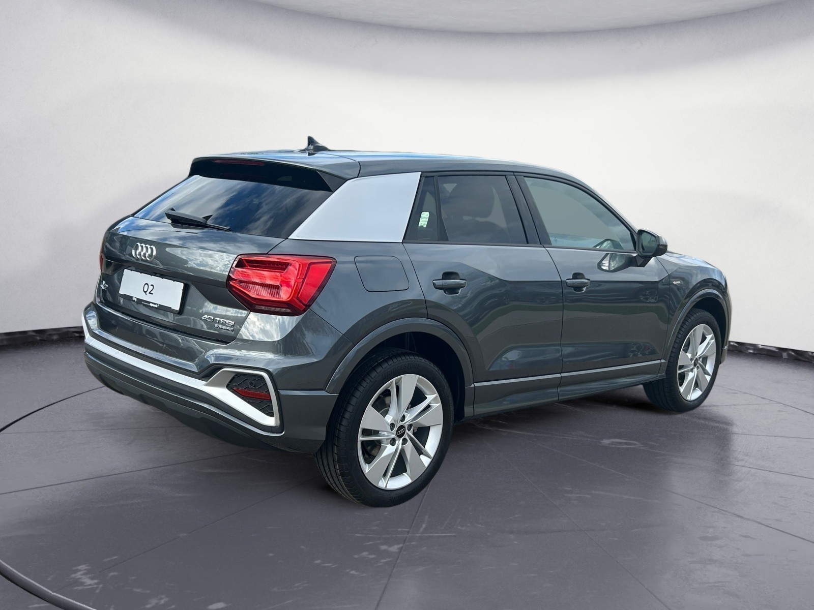 Audi - Q2 S line 40 TFSI quattro 140(190) kW(PS) S tronic