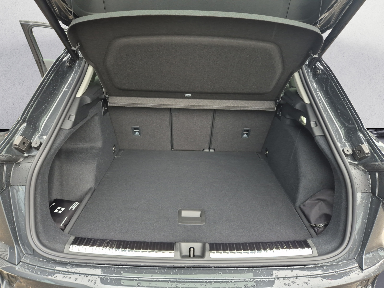 Audi - Q3 SUV TFSI S tronic