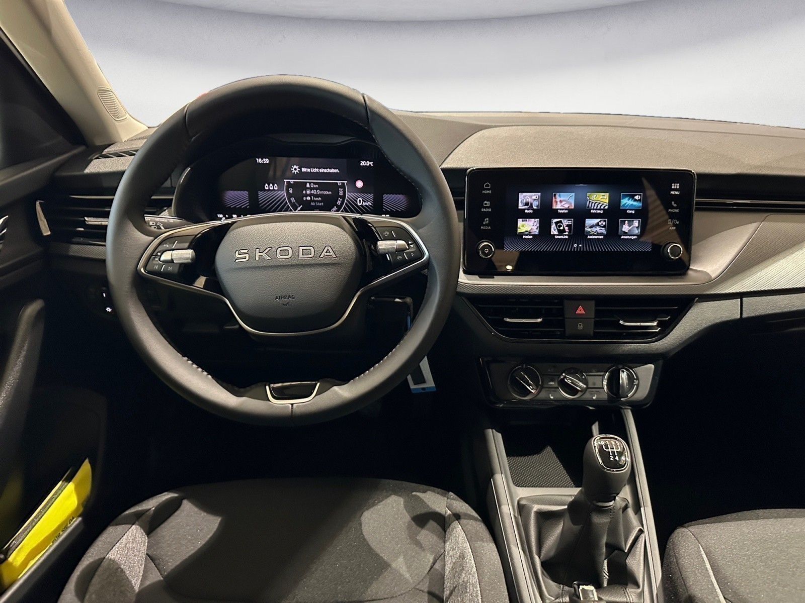 Skoda - Kamiq Essence 1,0 TSI  5-Gang-Schaltgetriebe