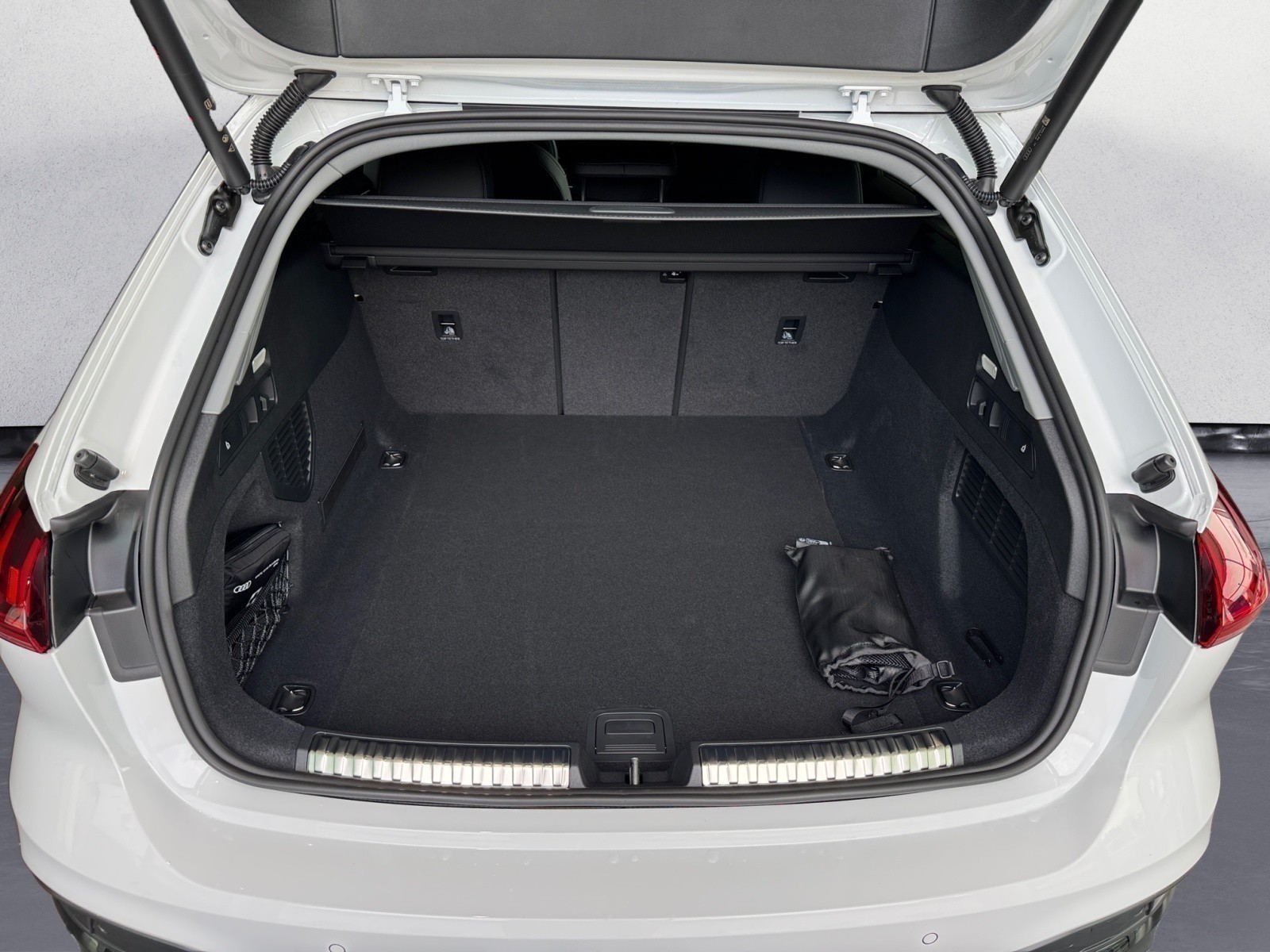 Audi - A5 Avant TFSI S tronic