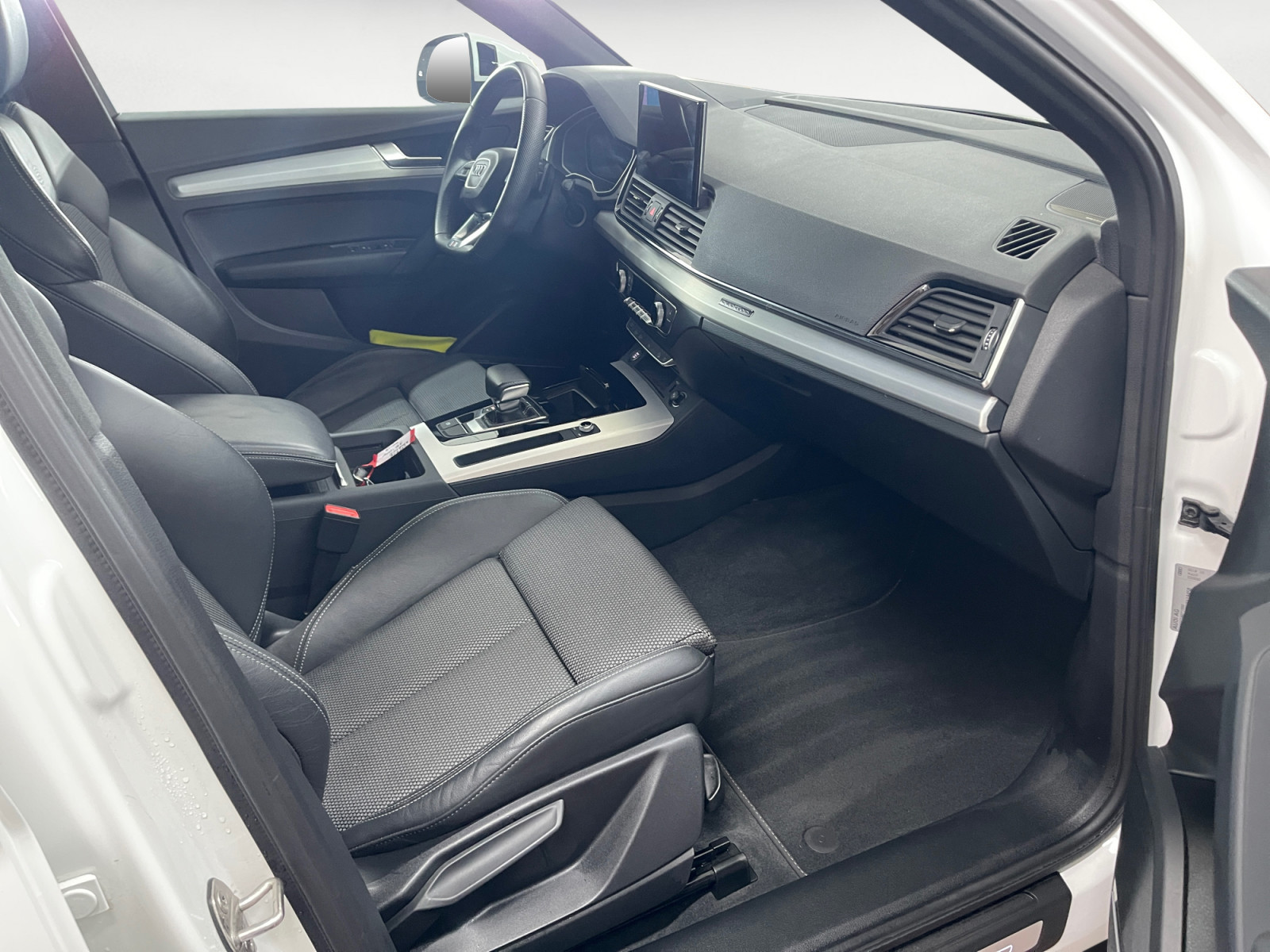 Audi - Q5 40 TDI Sportback quattro S tronic S line