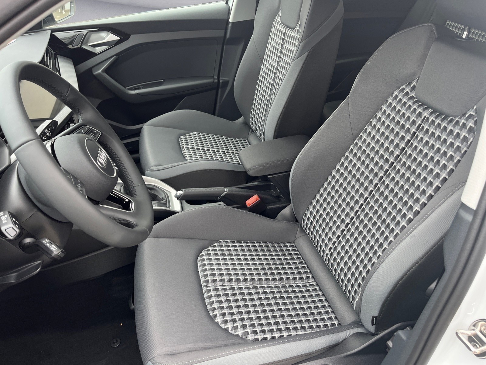 Audi - A1 Sportback S line 30 TFSI 85(116) kW(PS) S tronic