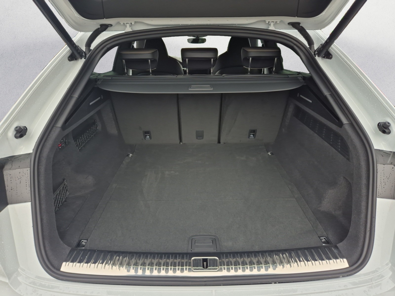 Audi - SQ8 SUV TFSI tiptronic