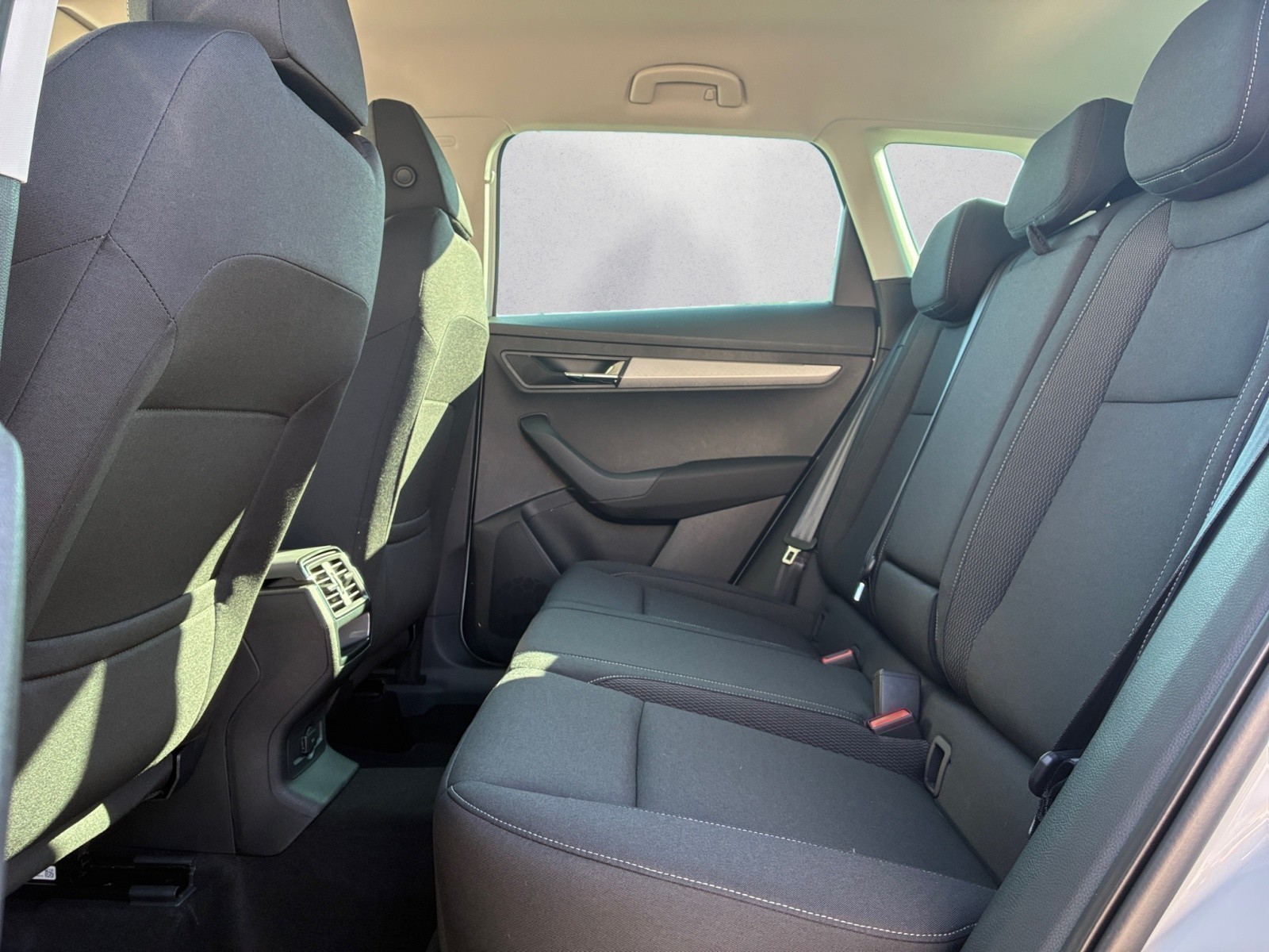 Skoda - Karoq Tour 1,5 TSI 7-Gang-DSG