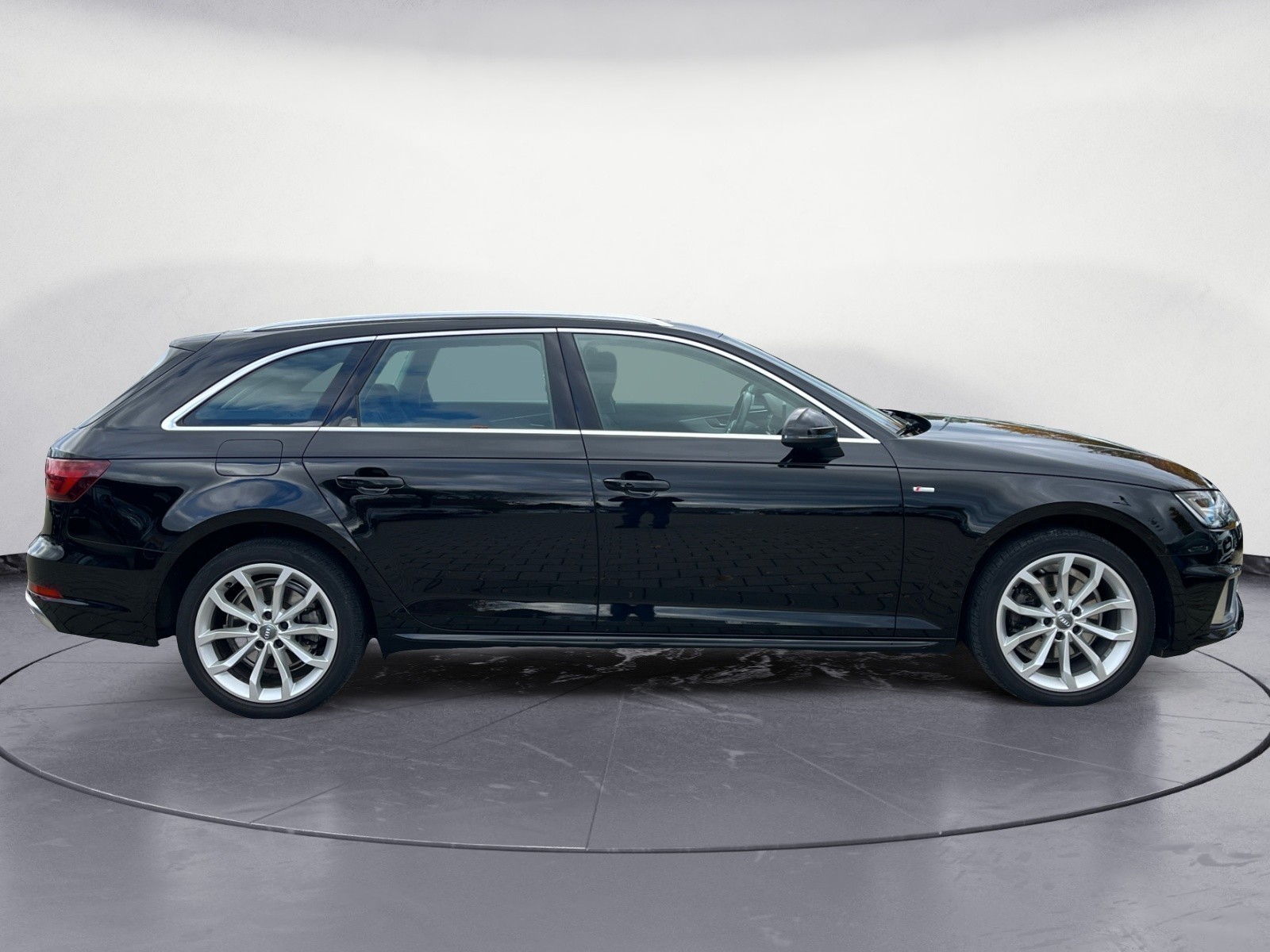 Audi - A4 Avant 35 TDI S tronic sport