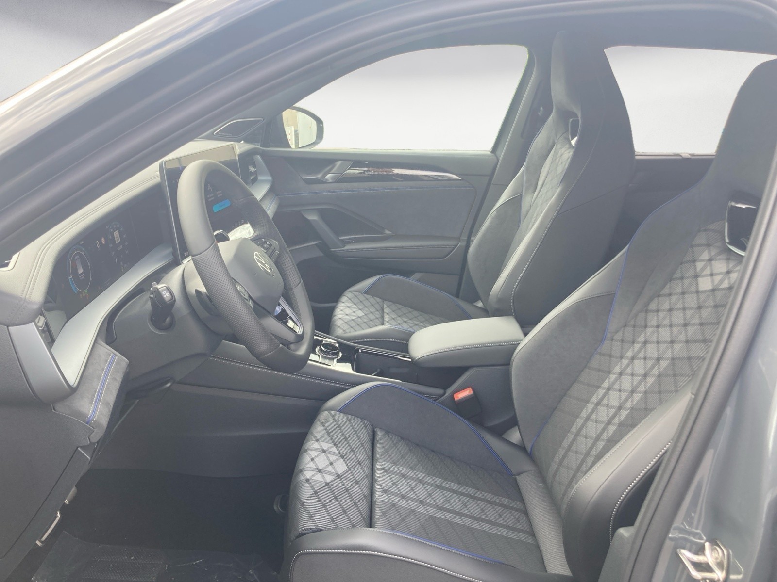 Volkswagen - Tayron R-Line 2,0 l TDI SCR 4MOTION 7-Gang-Doppelkupplungsgetrie be DSG