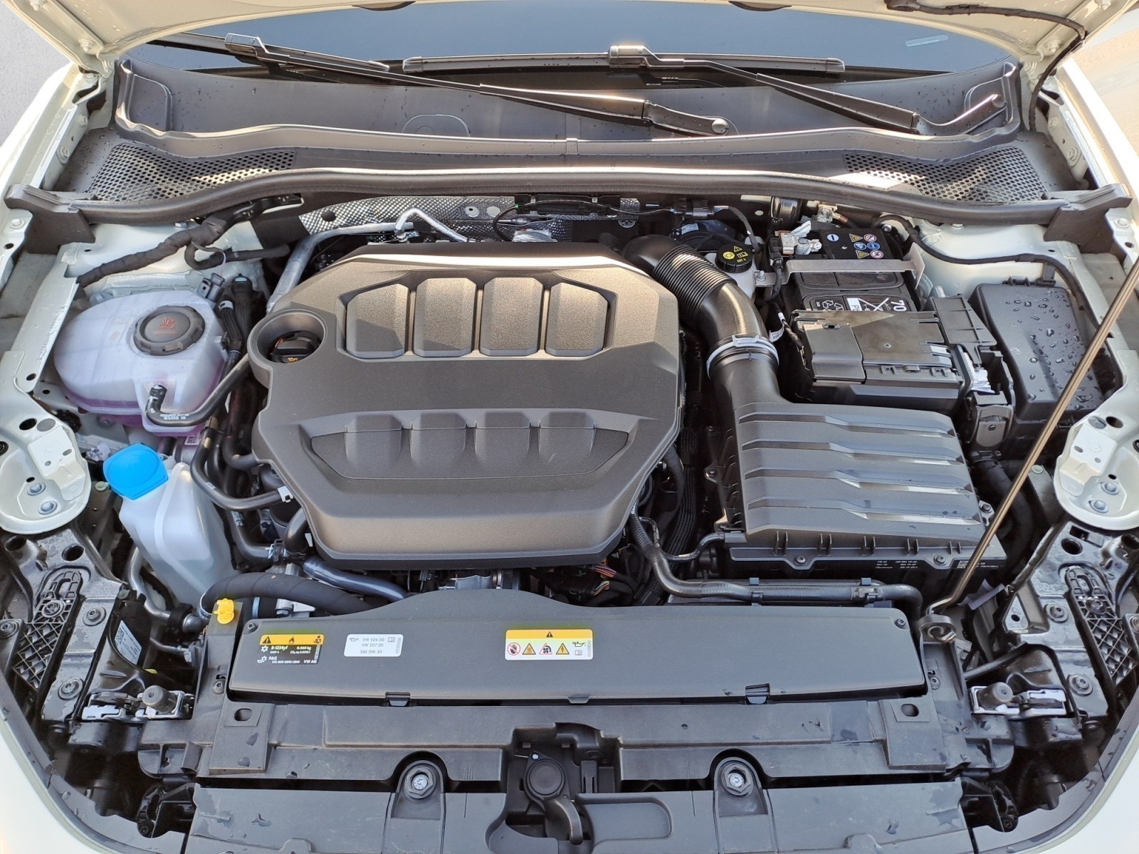 Cupra - Leon Sportstourer VZ 2.0 TSI  7-Gang-DSG 4Drive