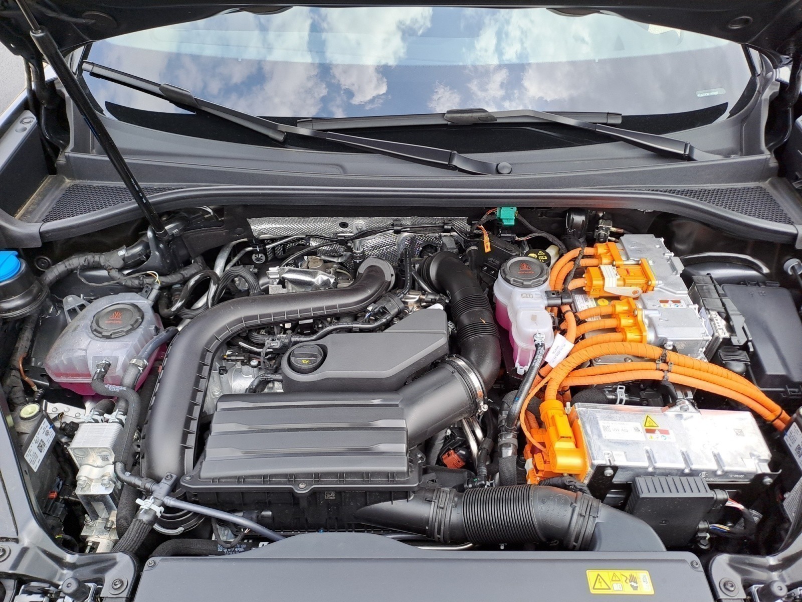 Cupra - Terramar VZ 1.5 e-HYBRID  6-Gang-DSG