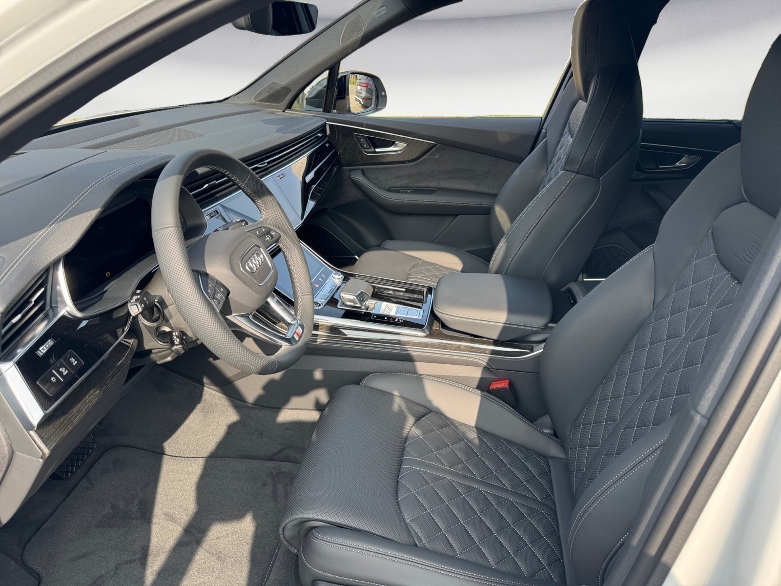 Audi - Q7 SUV S line 60 TFSI e quattro 360 (490) kW(PS) tiptronic