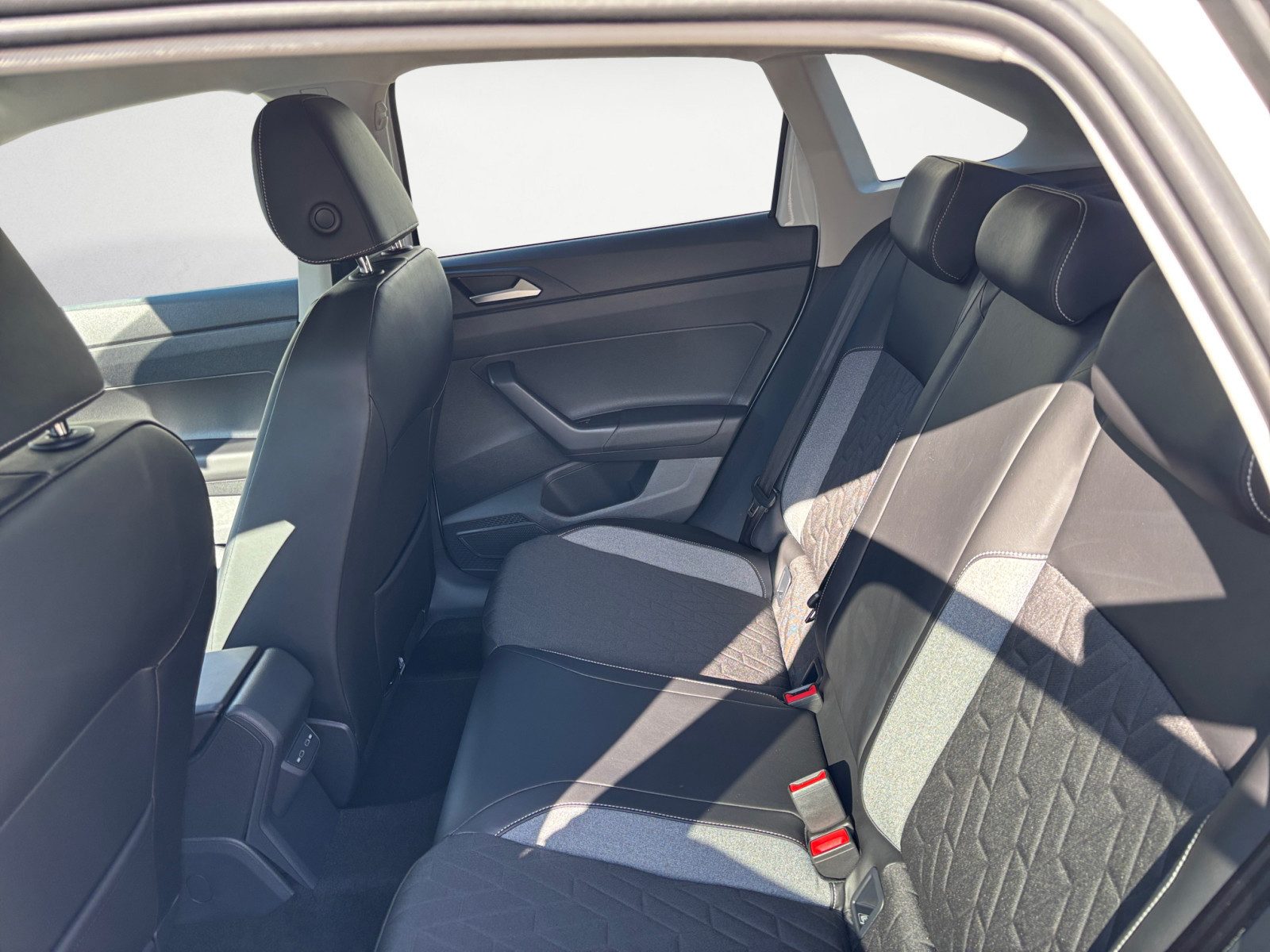 Volkswagen - Taigo Life 1,0 l TSI OPF 6-Gang