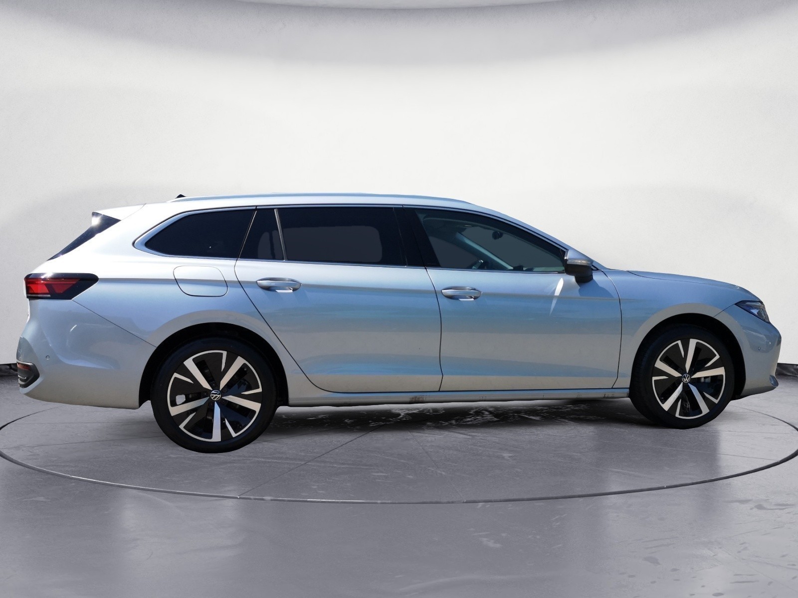 Volkswagen - Passat Variant 1.5 e-Hybrid DSG Business