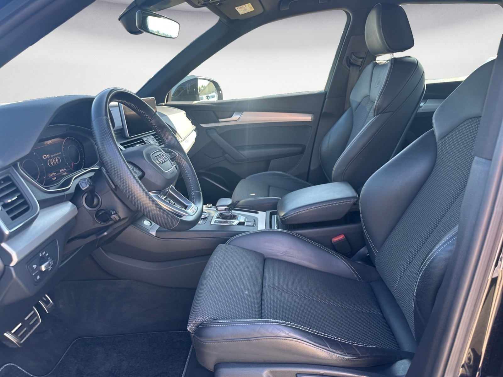 Audi - Q5 40 TDI quattro S tronic sport