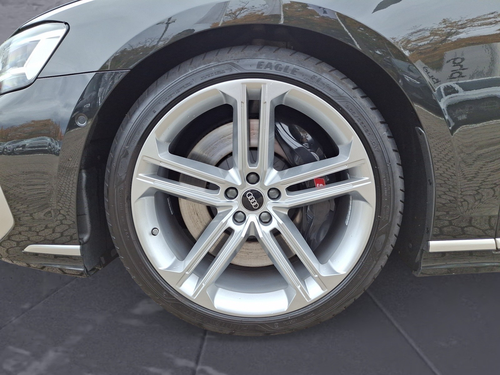 Audi - S8 TFSI quattro tiptronic