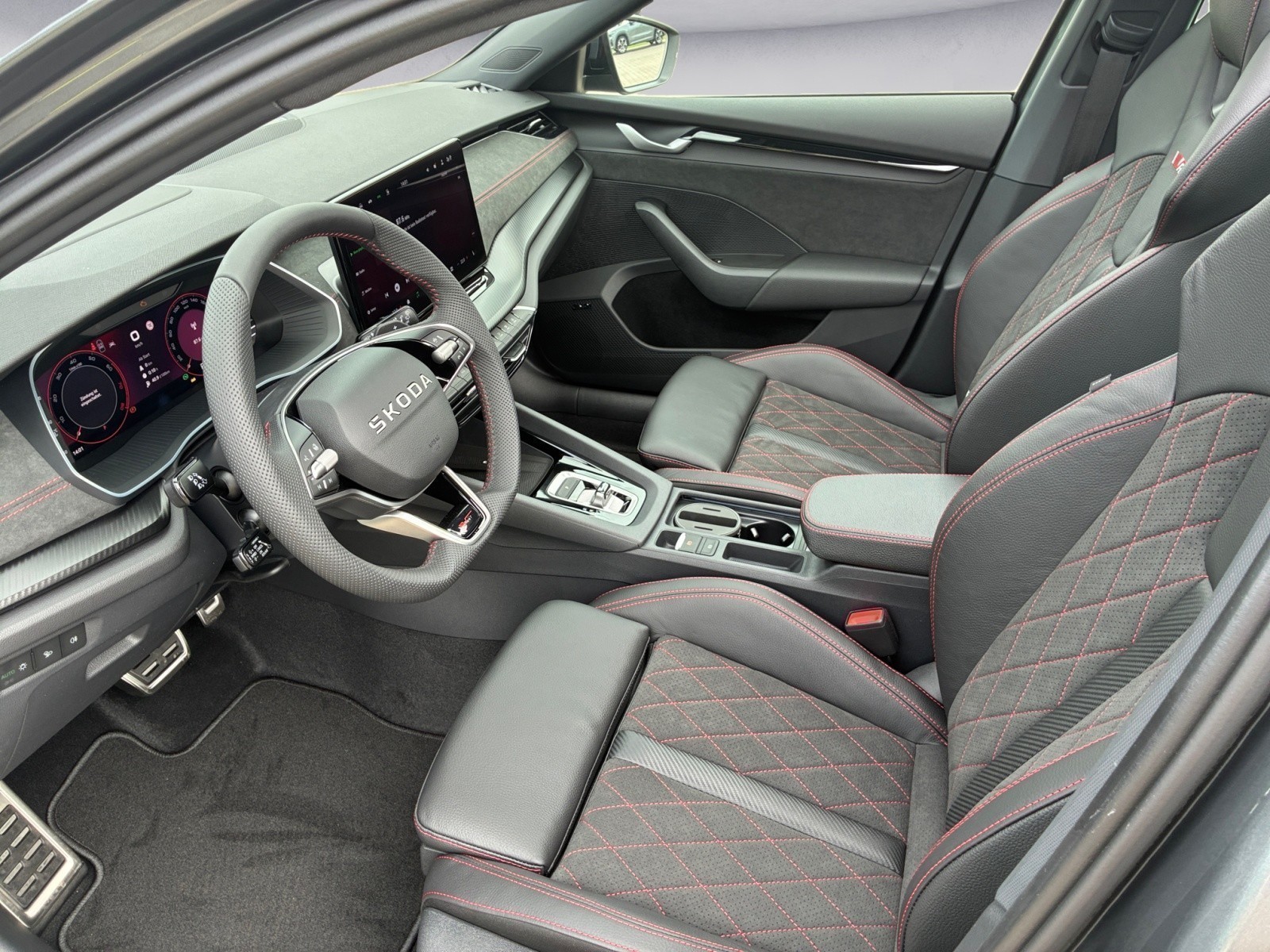 Skoda - Octavia Combi RS 2,0 TSI 7-Gang-DSG