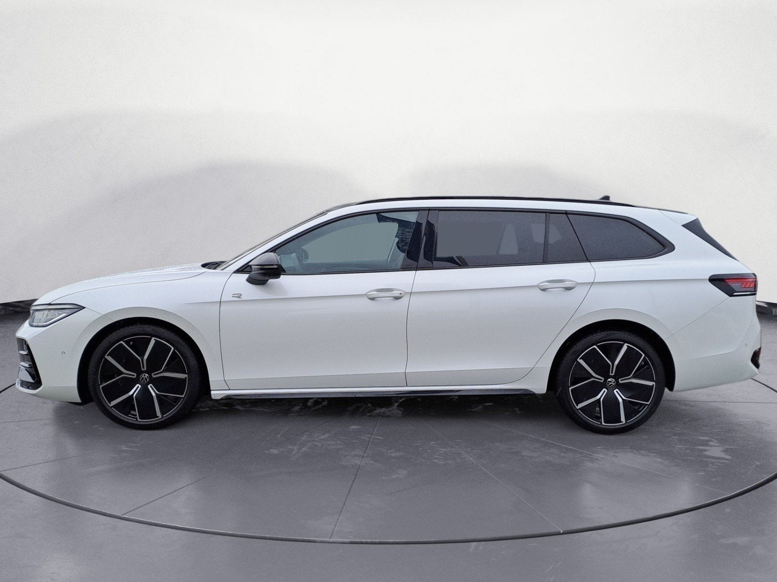 Volkswagen - Passat Variant 2.0 TDI SCR 4Motion DSG R-Line