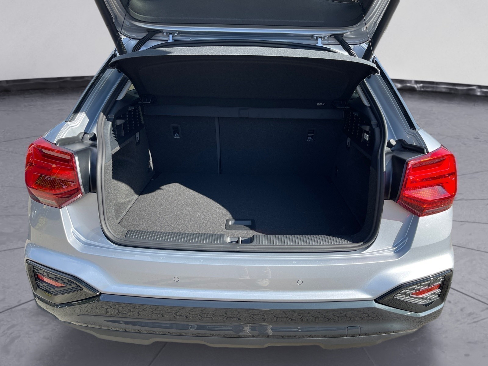 Audi - Q2 advanced 35 TFSI 110(150) kW(PS) S tronic