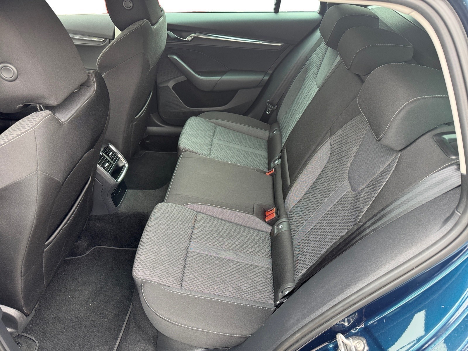 Skoda - Octavia Combi 2.0 TDI DSG Style