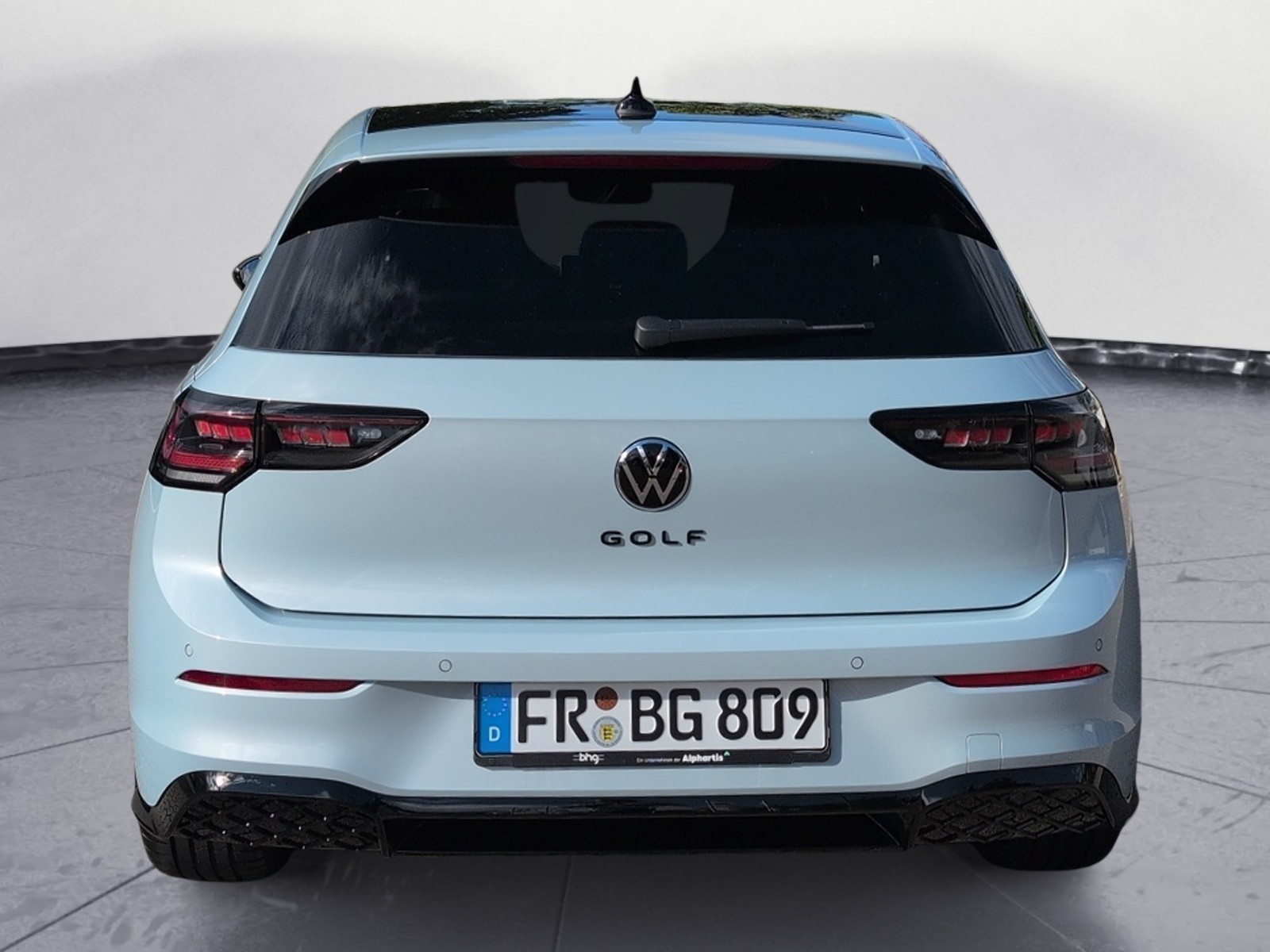 Volkswagen - Golf R-Line