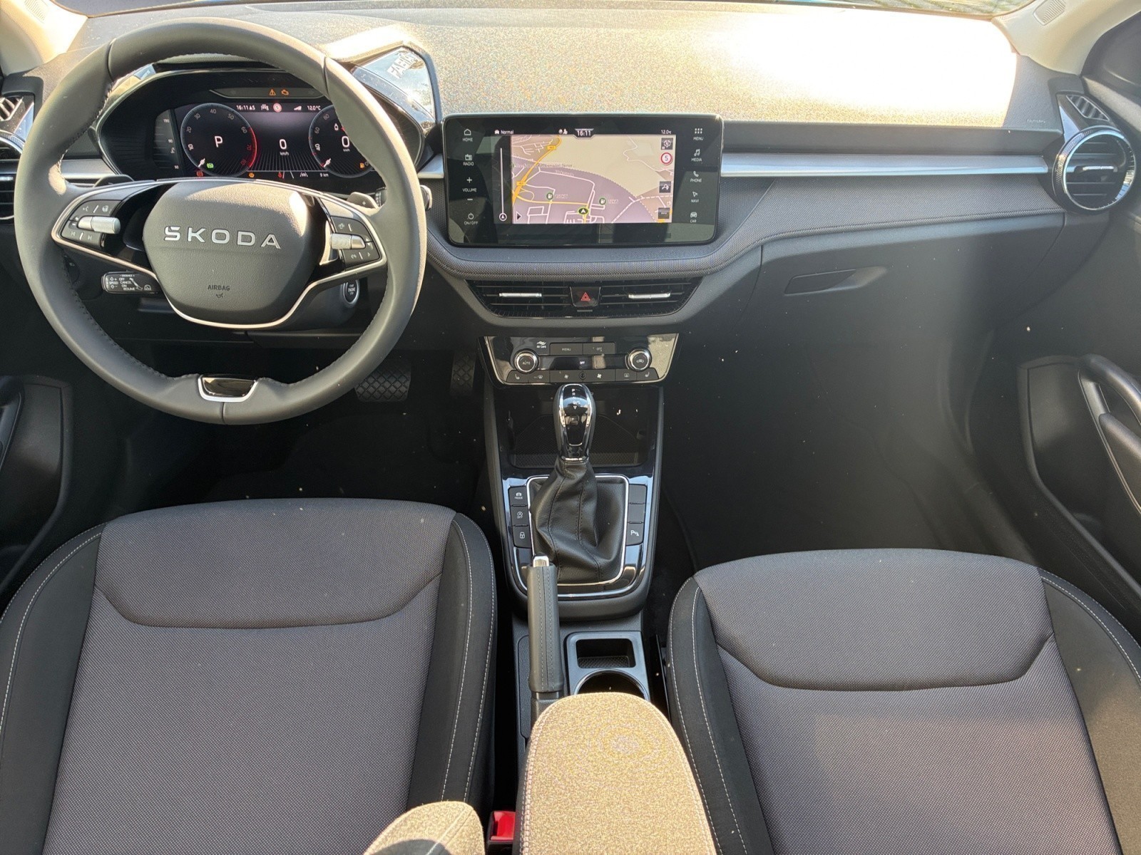 Skoda - Fabia Tour 1,0 TSI 7-Gang-DSG