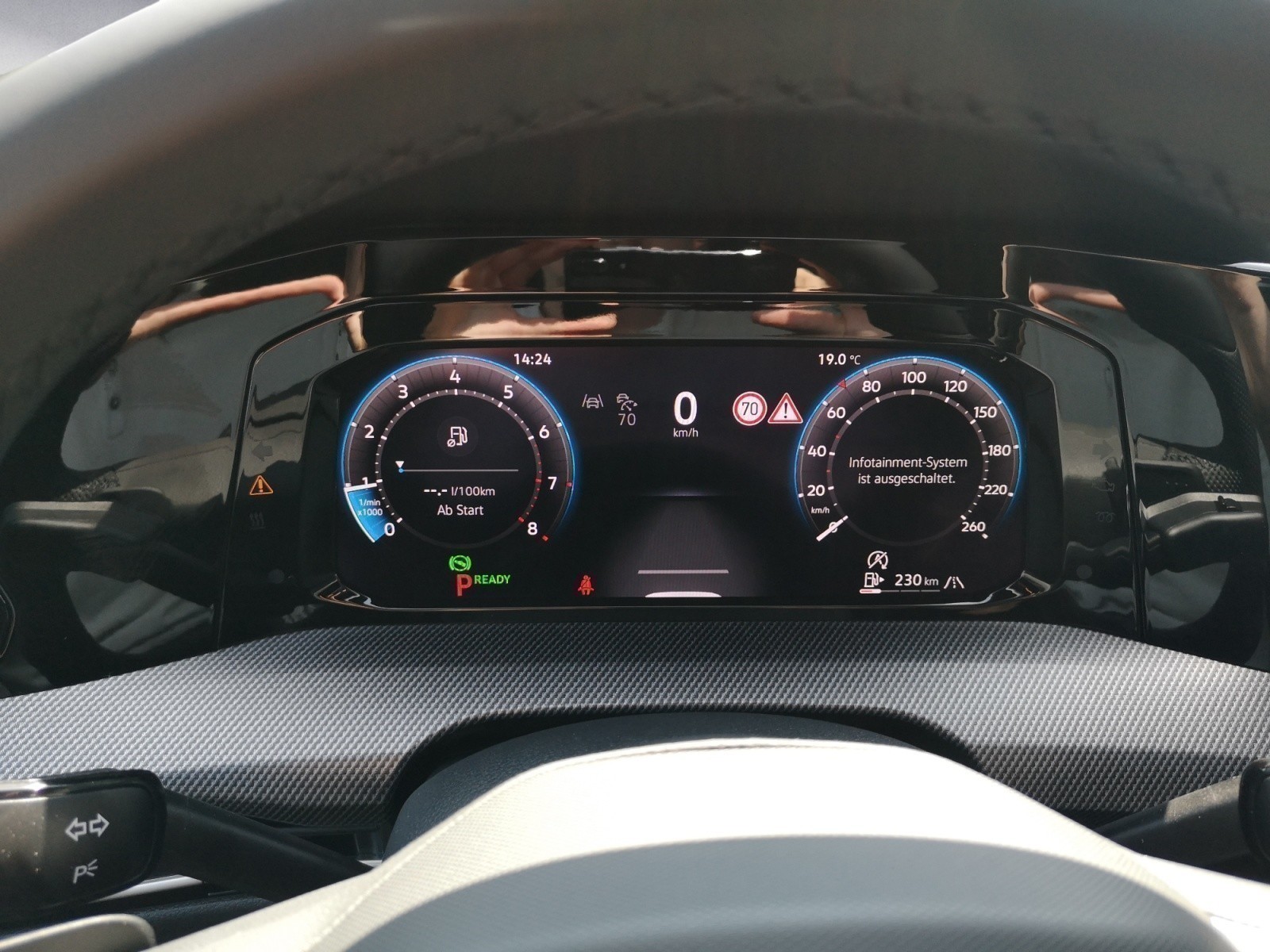 Volkswagen - Golf 1.5 TSI R-Line DSG #Panoramadach #HuD #LED