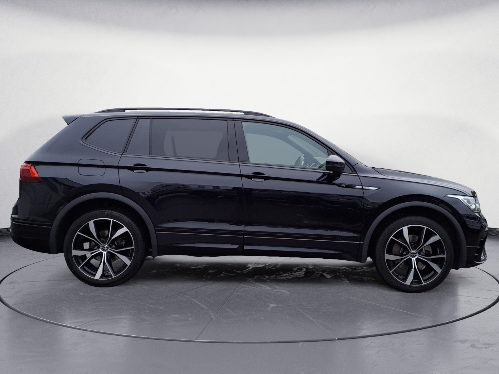 Volkswagen - Tiguan Allspace R-Line 2,0 l TDI SCR 4MO