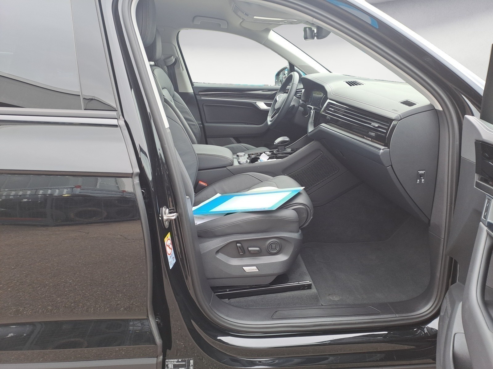 Volkswagen - Touareg 3.0 V6 TDI SCR 4Motion Automatik