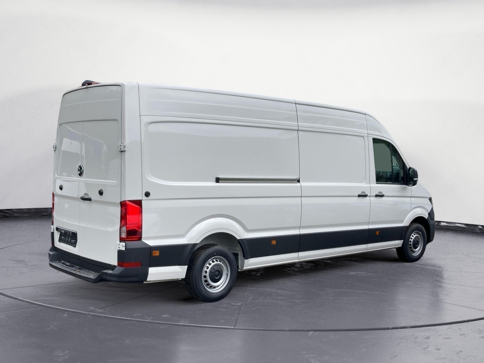 Volkswagen - Crafter 35 Kasten HD 2,0 l  Fronta ntrieb 6-Gang Radst. 4490 mm