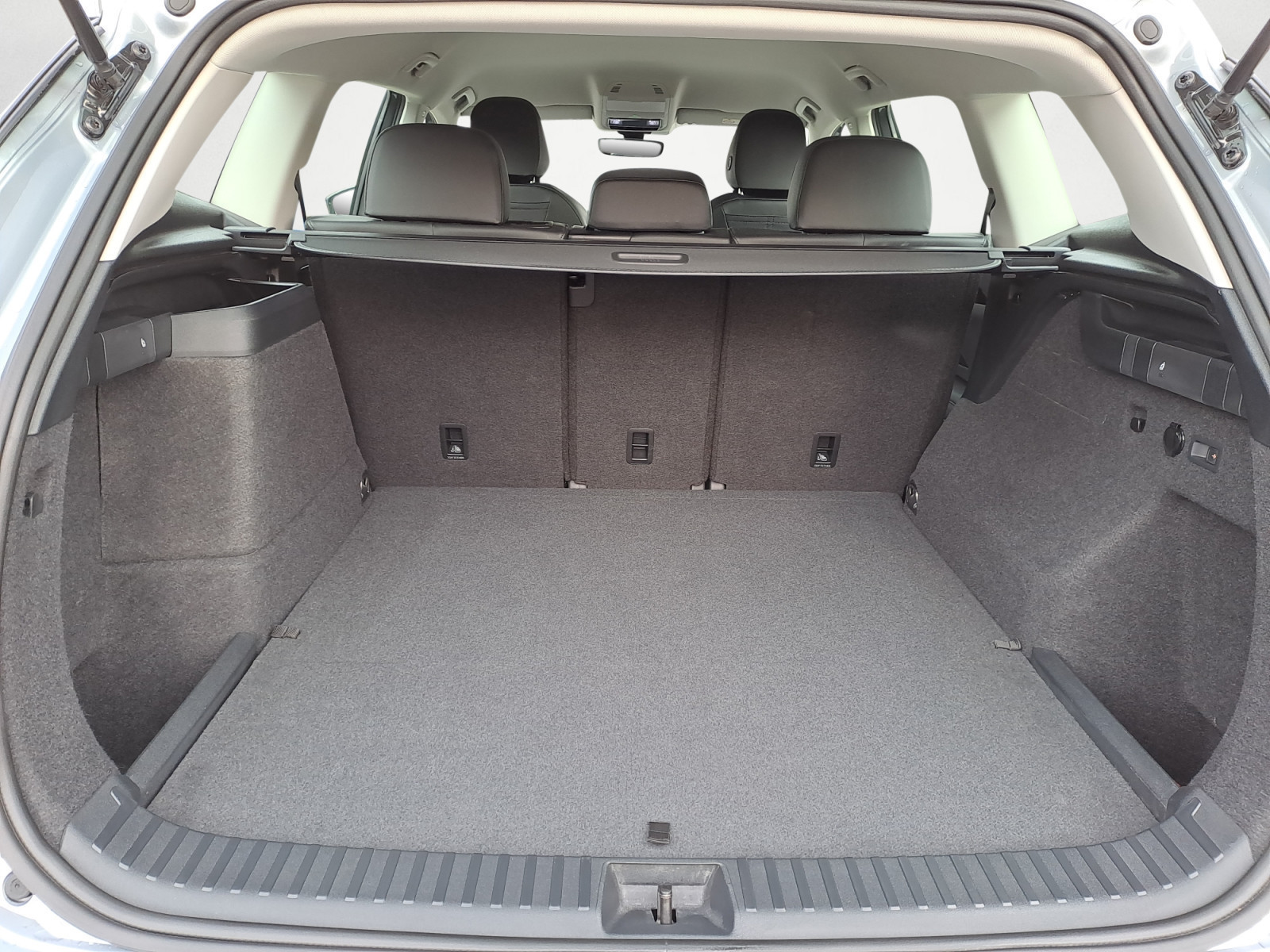 Volkswagen - Tayron 1.5 eHybrid OPF DSG Life