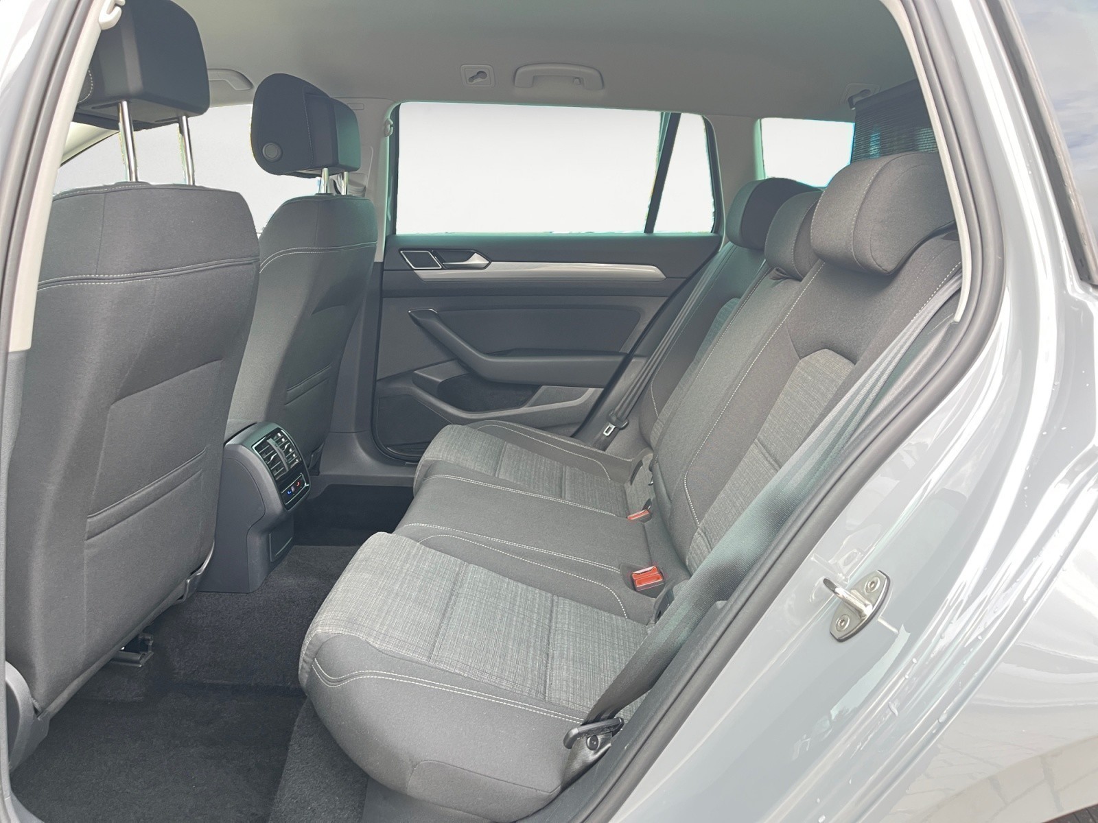 Volkswagen - Passat Variant 2.0 TDI SCR Business