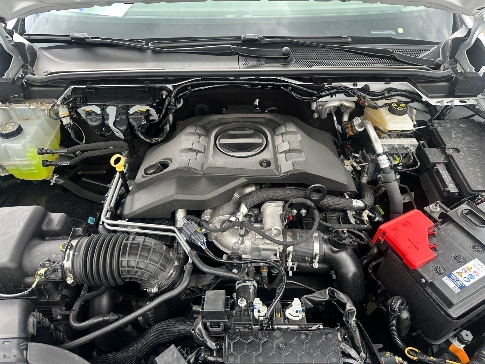 Volkswagen - Amarok Style DC 3.0 TDI 4Motion p ermanent 10-Gang Automatik 4MOTION erwei tert zusc