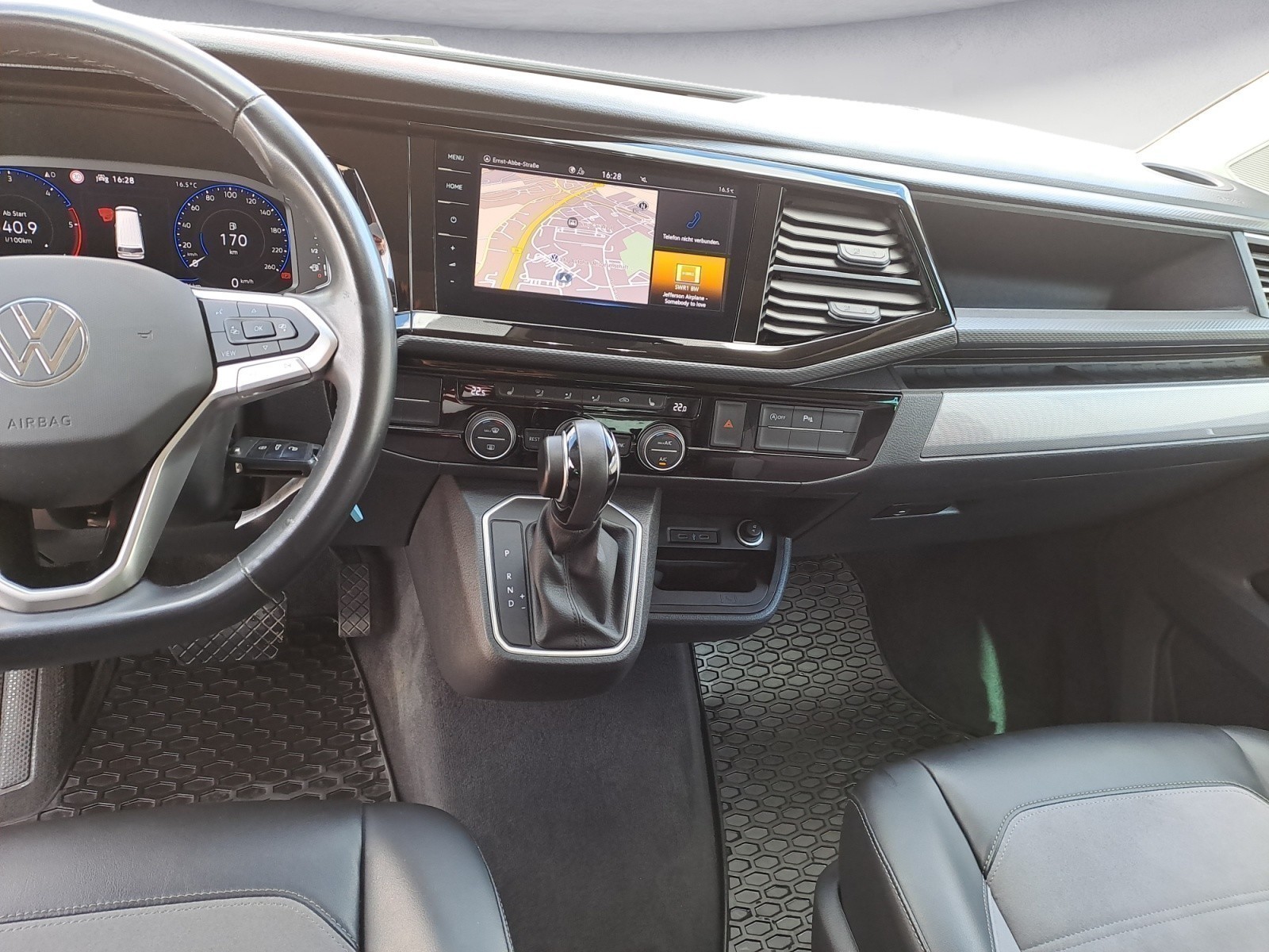 Volkswagen - T6 .1 Multivan DSG Kurz 4MOTION Generation Six