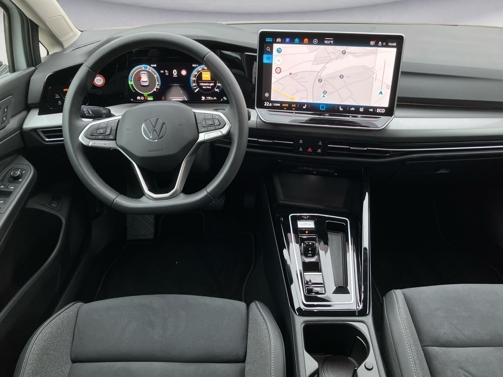 Volkswagen - Golf 1.5 eHybrid DSG Style