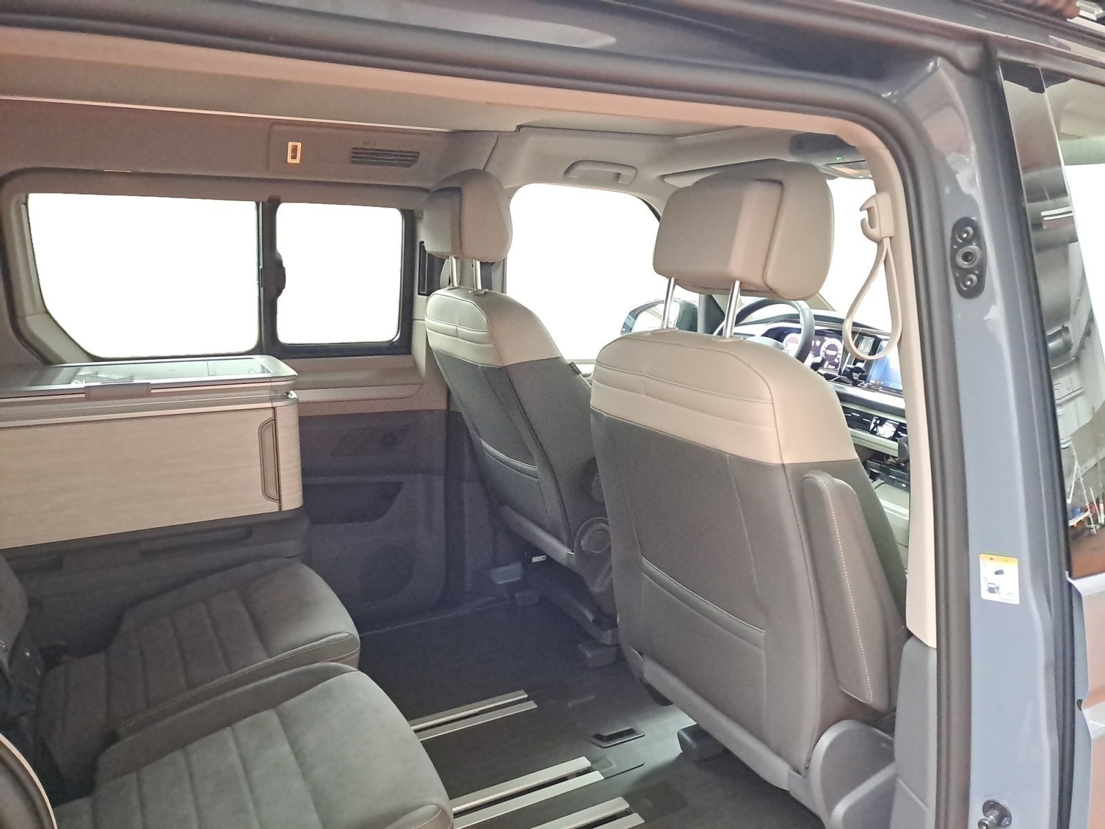 Volkswagen - California Der neue California Ocean 2,0 l TDI SCR Frontantrieb 7-Gang-DS G Radst. 3124 mm