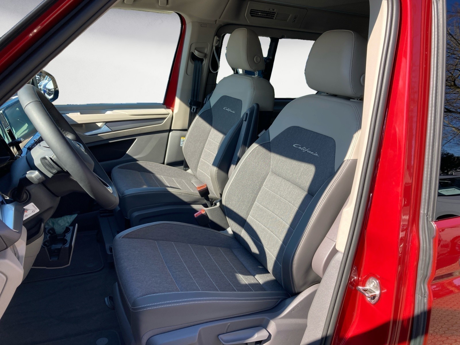 Volkswagen - California Der neue California Ocean 2,0 l TSI OPF Frontantrieb 7-Gang-DS G Radst. 3124 mm