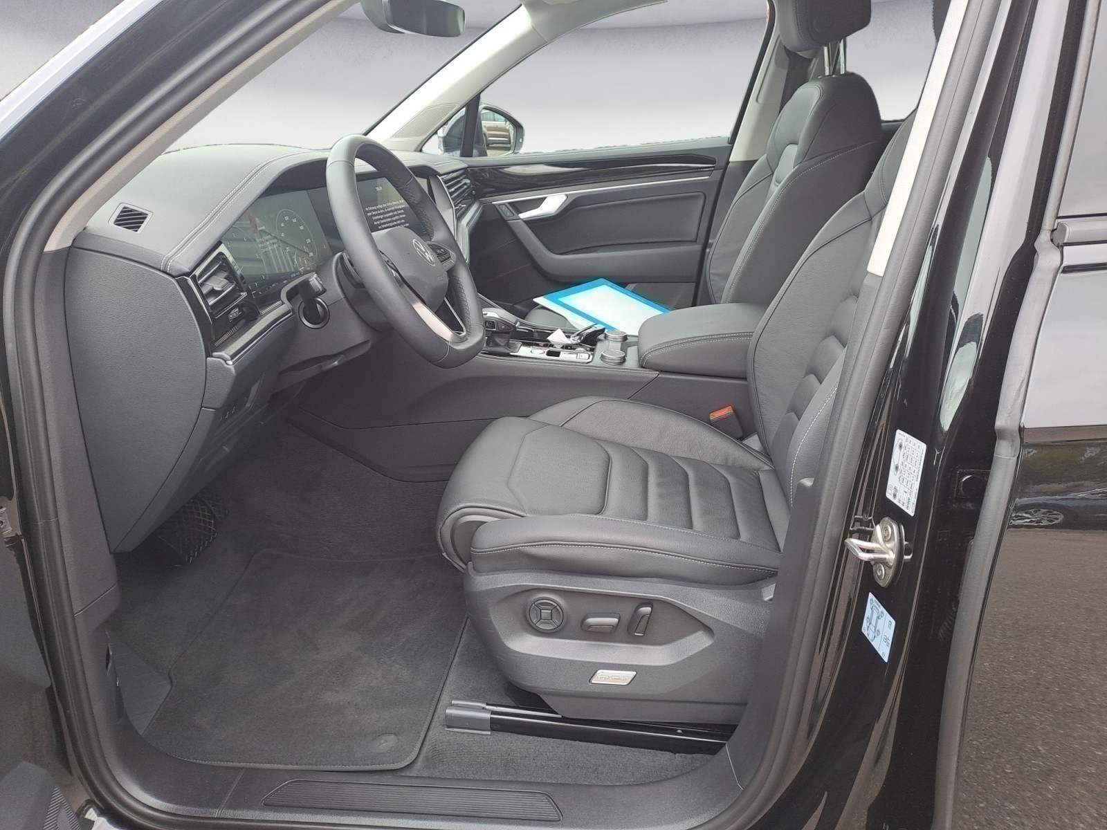 Volkswagen - Touareg 3.0 V6 TDI SCR 4Motion Automatik