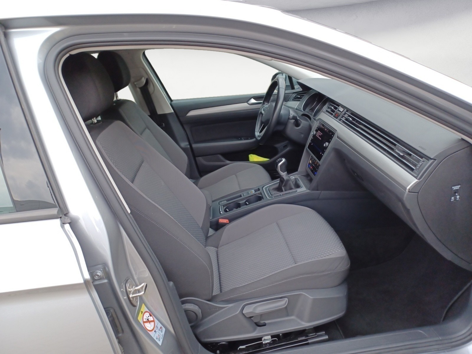 Volkswagen - Passat Variant 1.5 TSI OPF Conceptline