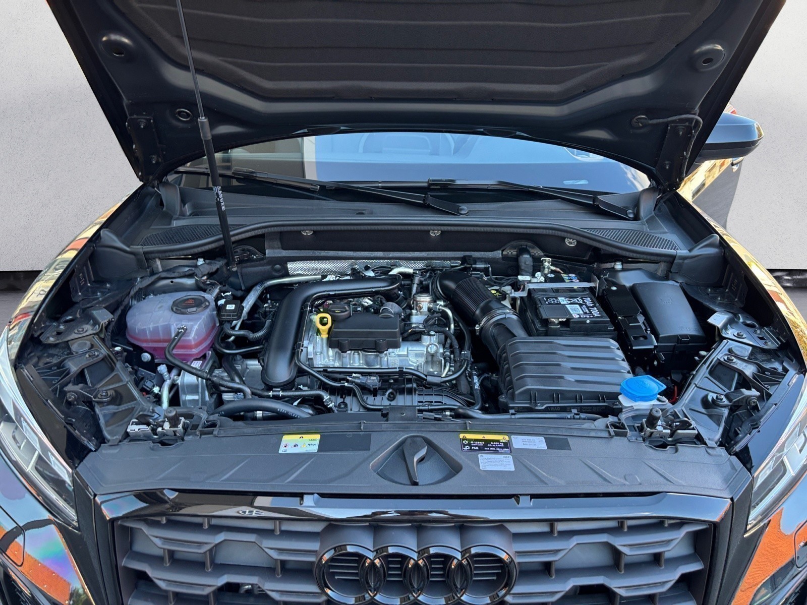 Audi - Q2 S line 30 TFSI 85(116) kW(PS) Sc haltgetriebe