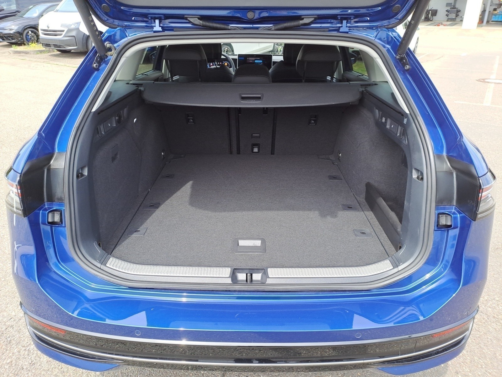 Volkswagen - Passat Variant