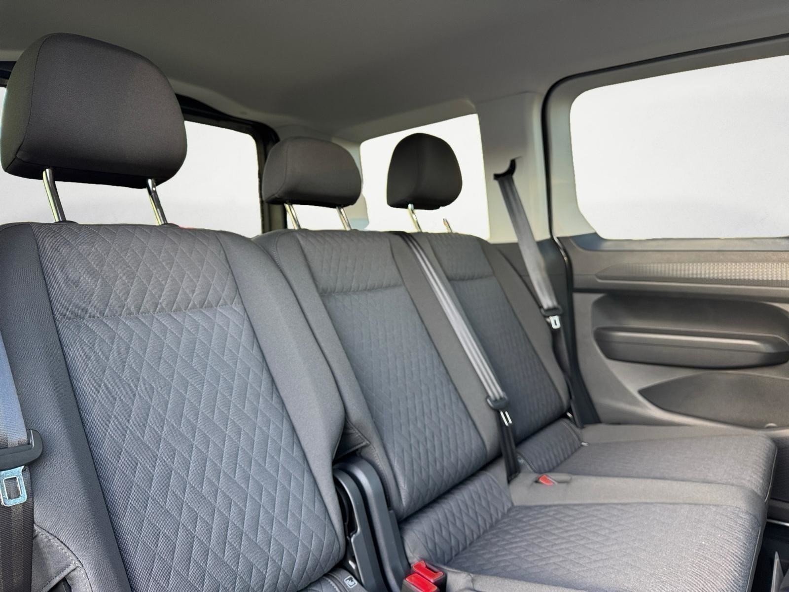 Volkswagen - Caddy Life 5-Sitzer 2,0 l TDI EU6 SCR Frontantrieb 7-Gang-DSG Radst. 2755 mm